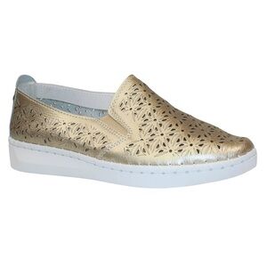 New without box!! Bernie Mev Slip On Sneaker